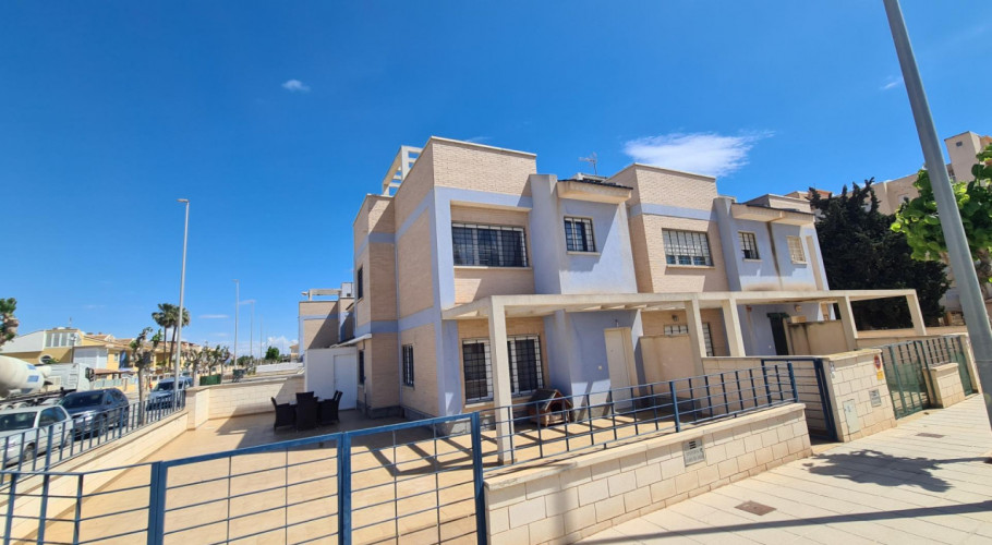 27-05-2024_910x500foto9(36) Duplex en Pilar de la Horadada de 102m2 (VLT-3264)